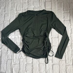 Athleta Dark Green Long Sleeve Activewear Women’s Top Size M